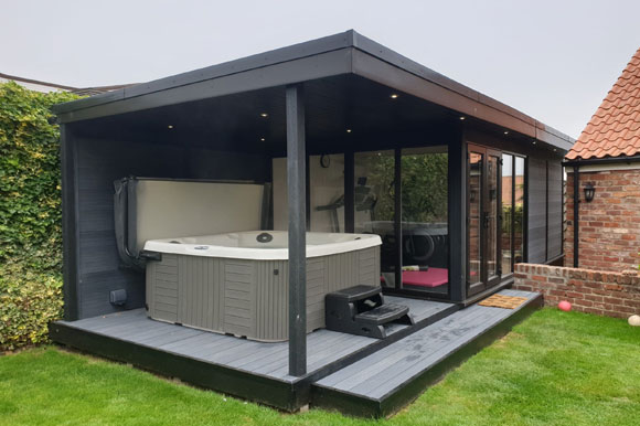 Relaxing Garden Room Hot Tub Retreat Edinburgh